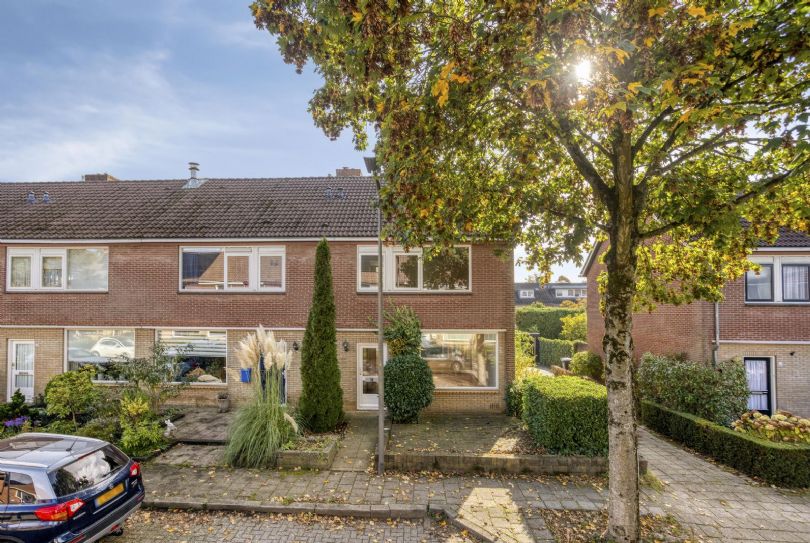 Hoekwoning te koop: Willem Barentszstraat 17, Rheden