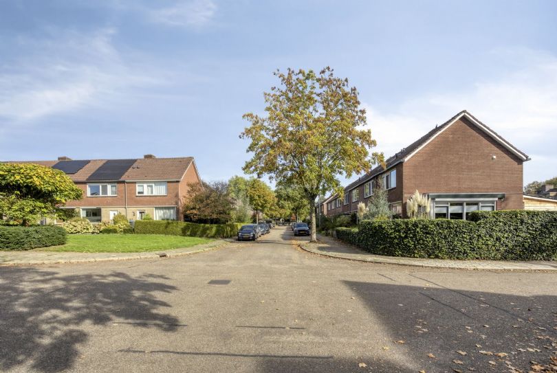 Hoekwoning te koop: Willem Barentszstraat 17, Rheden